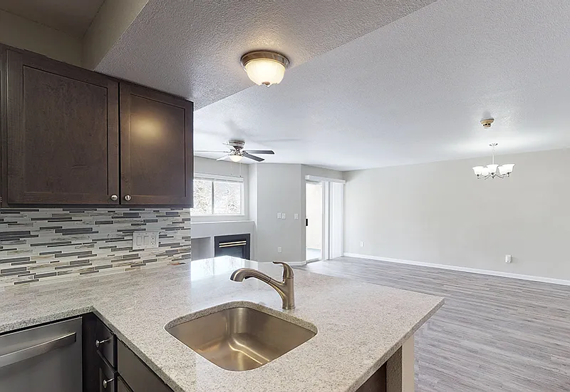 3 bed, 1120 sqft, $3,349 — Photo 2