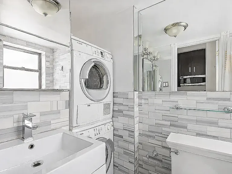 252 Mott St #20 — Photo 5