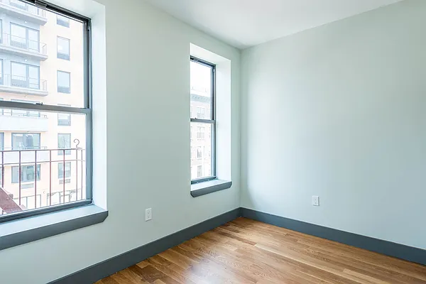 Rented by Nooklyn NYC LLC | media 32