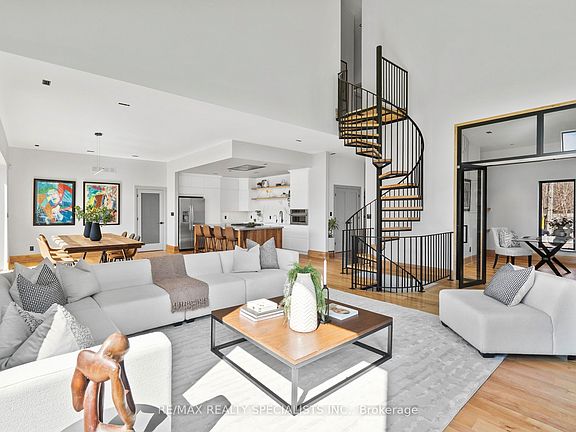 5th image of 2977 Bovaird Dr W
