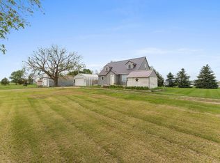 47296 323rd St, Elk Point, SD 57025