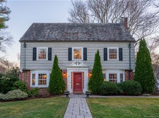 49 Belknap Rd, West Hartford, CT 06117