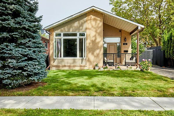 1st image of 11 Wagner Dr