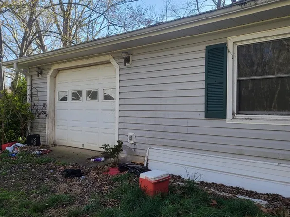 190 Newfound Rd, Leicester, NC 28748