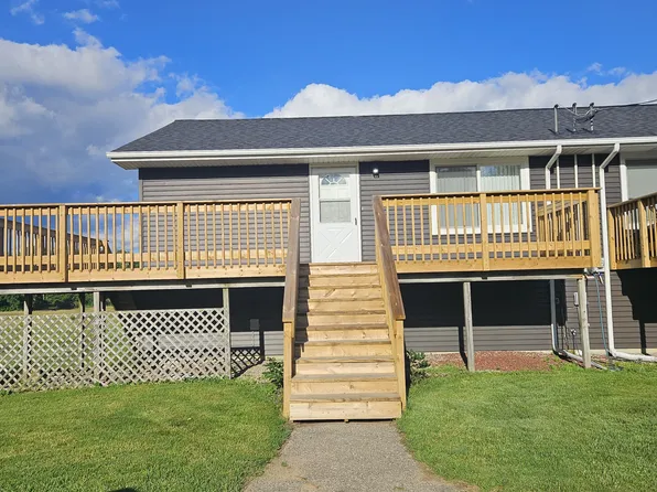 11562 Fowlerville Rd, Fowlerville, MI 48836