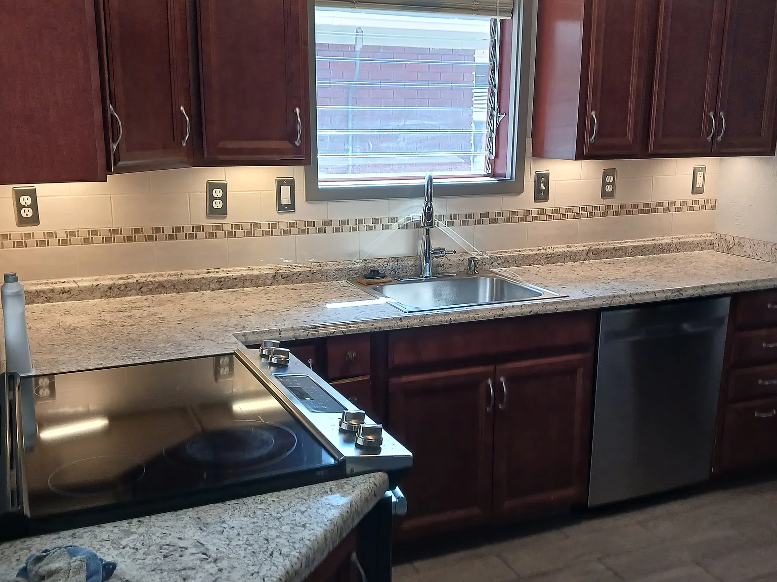 2 bed, 1180 sqft, $1,800 — Photo 4