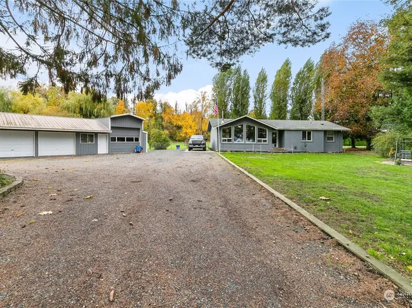 3695 Lindsay Road, Deming, WA 98247