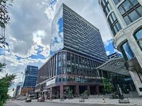 480 Front St W