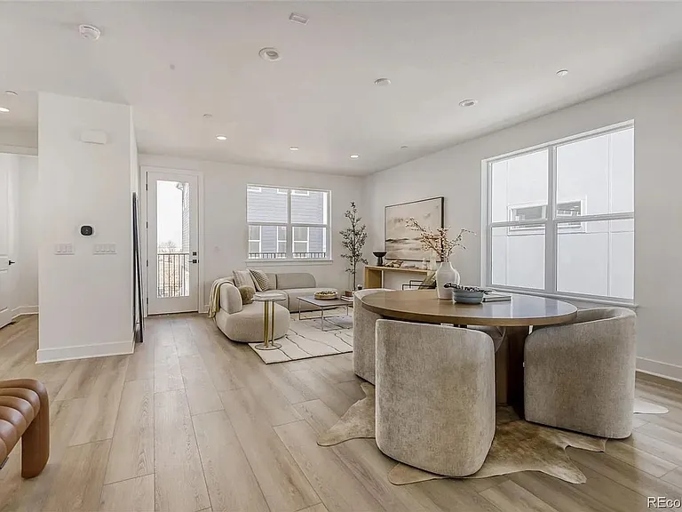 10994 E Geddes Pl — Photo 7