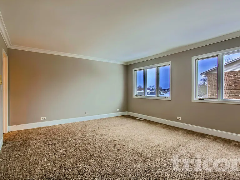 11059 Catherine Dr — Photo 17