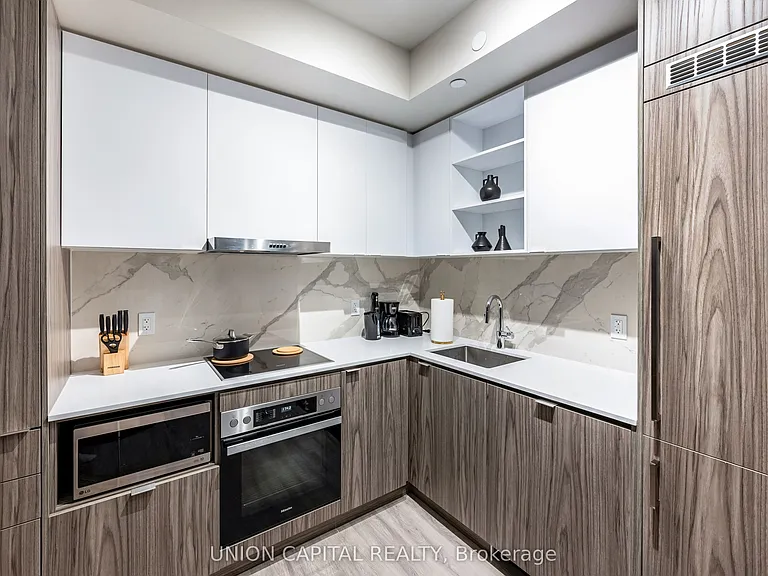55 Cooper St #5608 — Photo 4