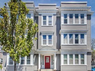121 Johnson St APT 3R, Lynn, MA 01902