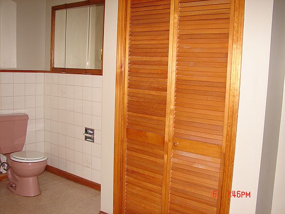 2nd Fl Bath Room Closet