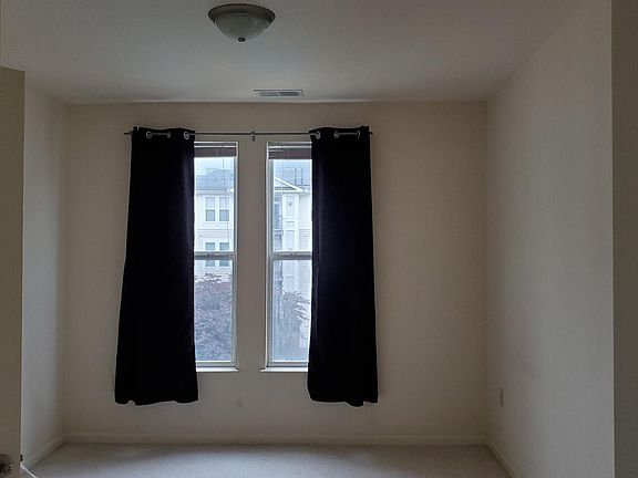 4th image of 2655 Prosperity Ave APT 329