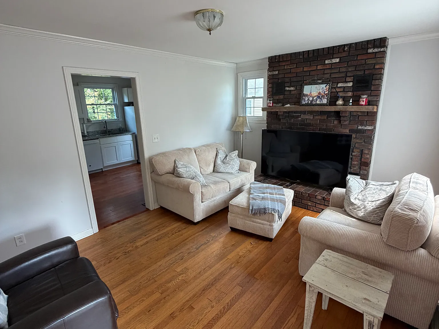 2 bed, 912 sqft, $2,500 — Photo 2