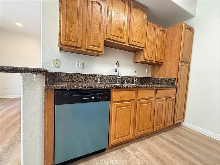 300 E Providencia Ave #111 — Photo 16