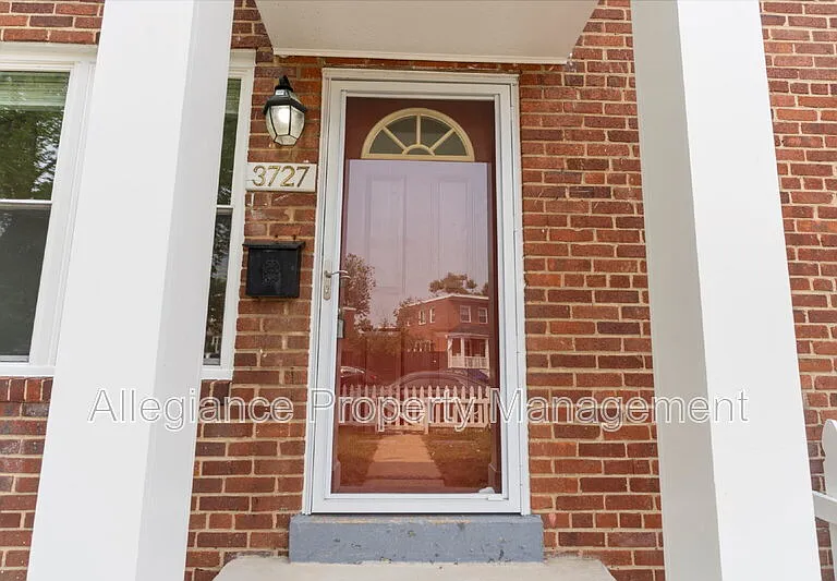 3727 Mark Dr — Photo 4