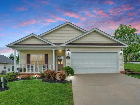 703 N Battery Dr, Roanoke, VA 24019