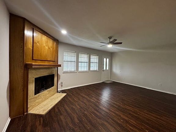 2nd image of 1118 Kathy Ln