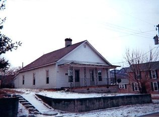 123 Peyton Ave, Irvine, KY 40336