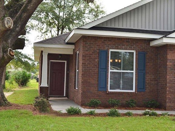 2nd image of 10554 Millbrook Dr