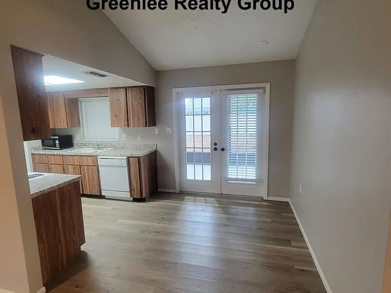1305 Calamondin Dr — Photo 5