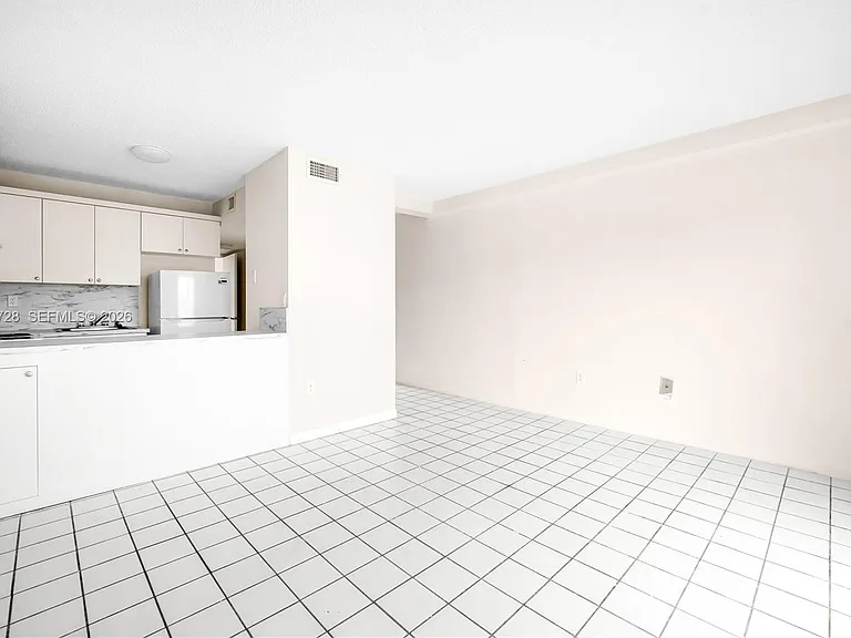 7805 SW 152nd Ave #0 — Photo 5