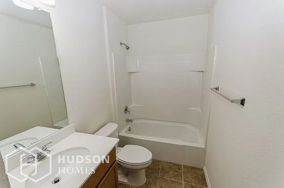 2217 Perrymead Dr — Photo 12