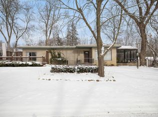 8275 Mercer Rd, Pinckney, MI 48169