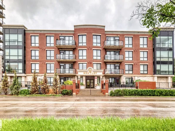 11710 87th Ave NW #207, Edmonton, AB T6G 0Y3