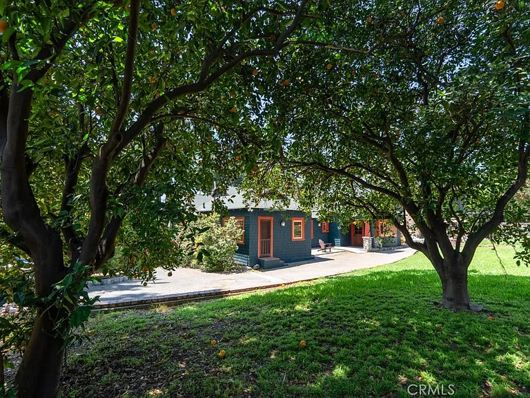 89 E Alegria Ave — Photo 26