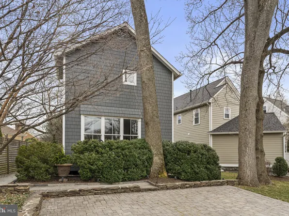 1735 Chain Bridge Rd, Mc Lean, VA 22102