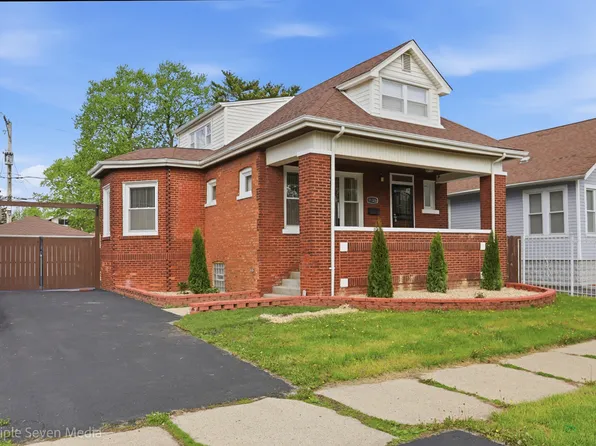11326 S Parnell Ave, Chicago, IL 60628