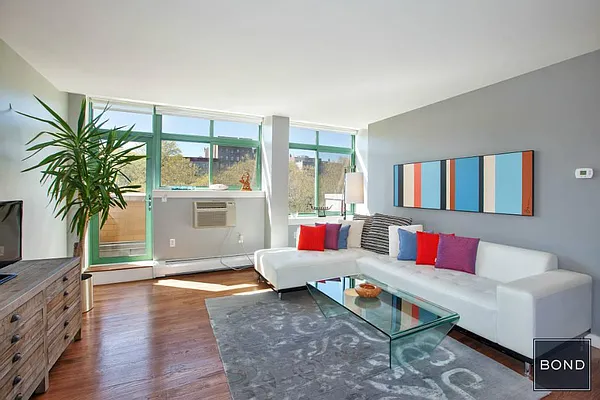 Sold by Bond New York | media 2