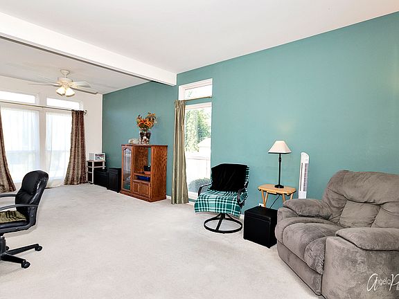 3rd image of 234 S Primrose Ln