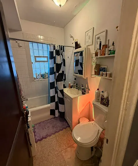 2548 N Harding Ave #1 — Photo 11