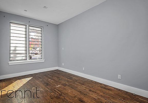 4th image of 573 Van Buren St #1A