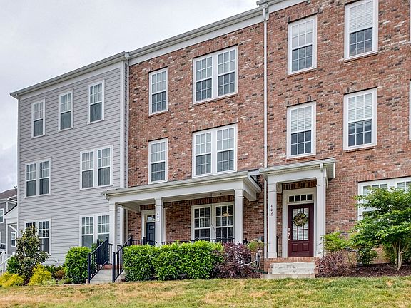 3rd image of 604 Heck Ln