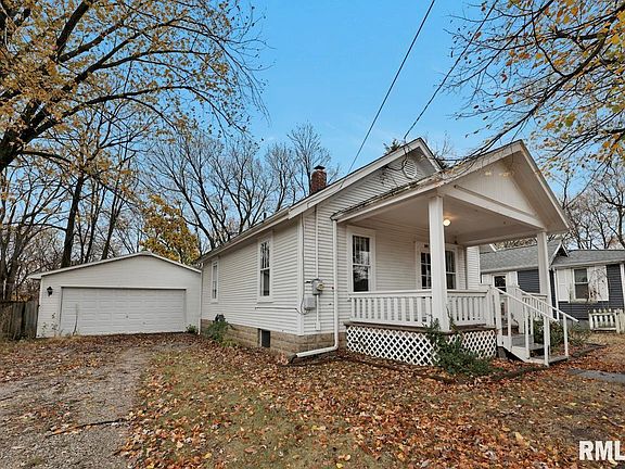 3rd image of 323 Pekin Ave