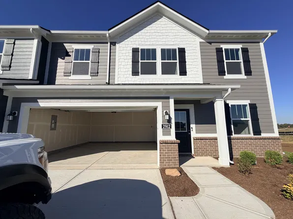 2912 Grand Lake Blvd, Greenwood, IN 46143