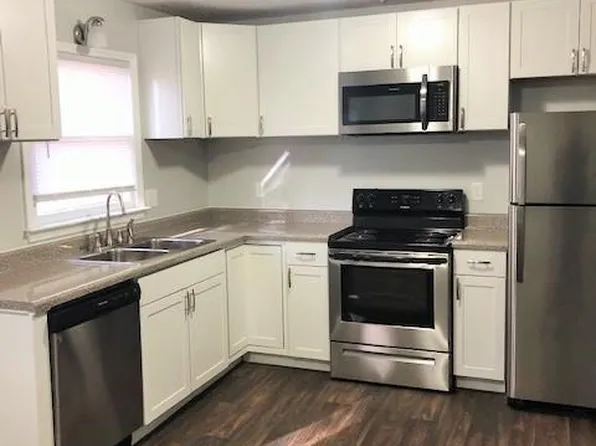 102 Terrace Dr APT E, Cary, NC 27511