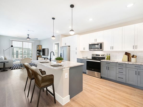 8850 Long Point Rd #5211