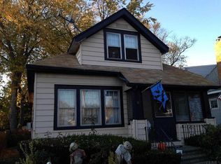 10 Swartson Ct, Albany, NY 12209