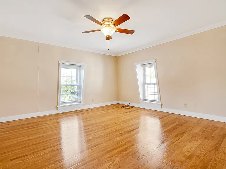 91 Elm St #3 — Photo 5