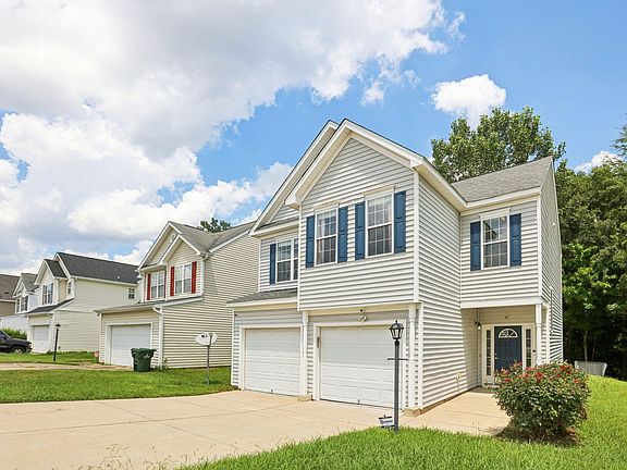 3rd image of 1212 Southgate Dr