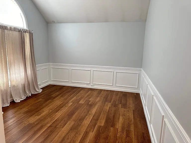 10913 Symington Cir — Photo 5