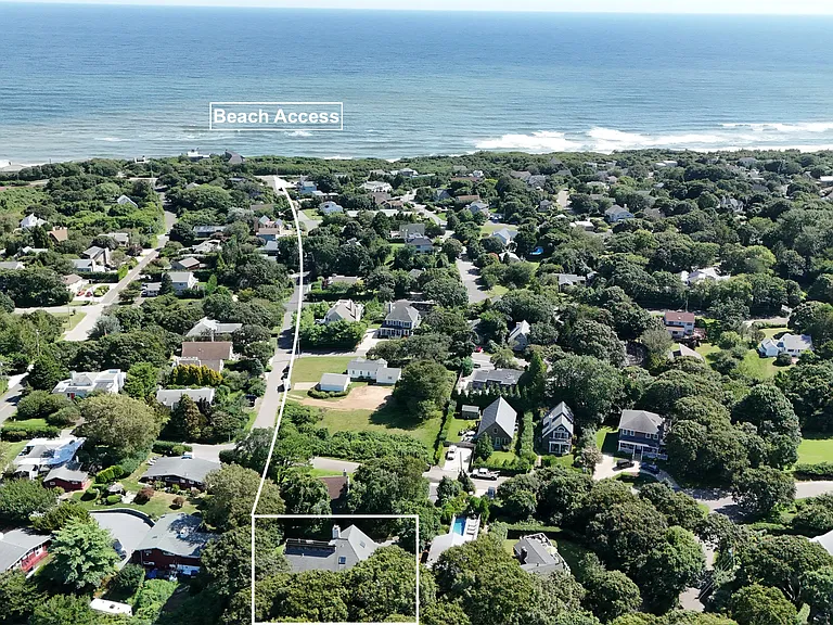 Adams Dr — Photo 47