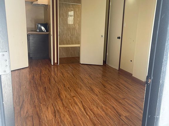 view entrance suit