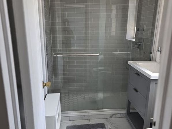 111A Hastings Ave