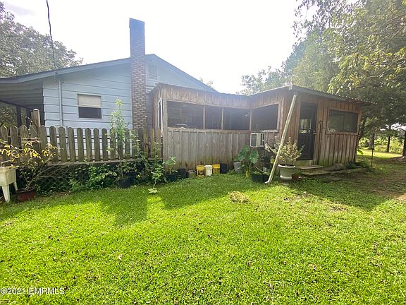 2nd image of 1421 Chesney Town Rd